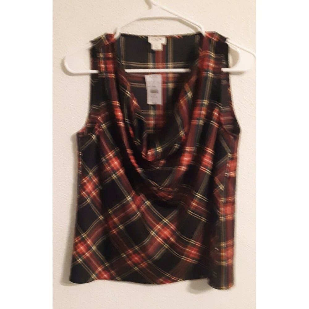 J Crew XS NWT sleeveless blouse with fancy neck